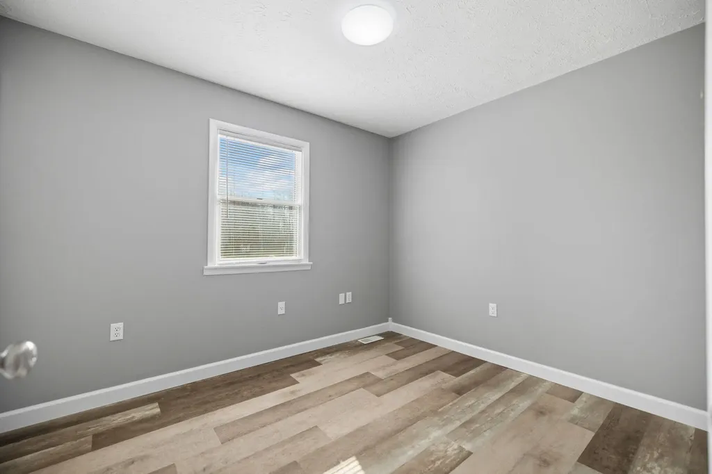 2048 Us-127 Russell Springs KY 42642