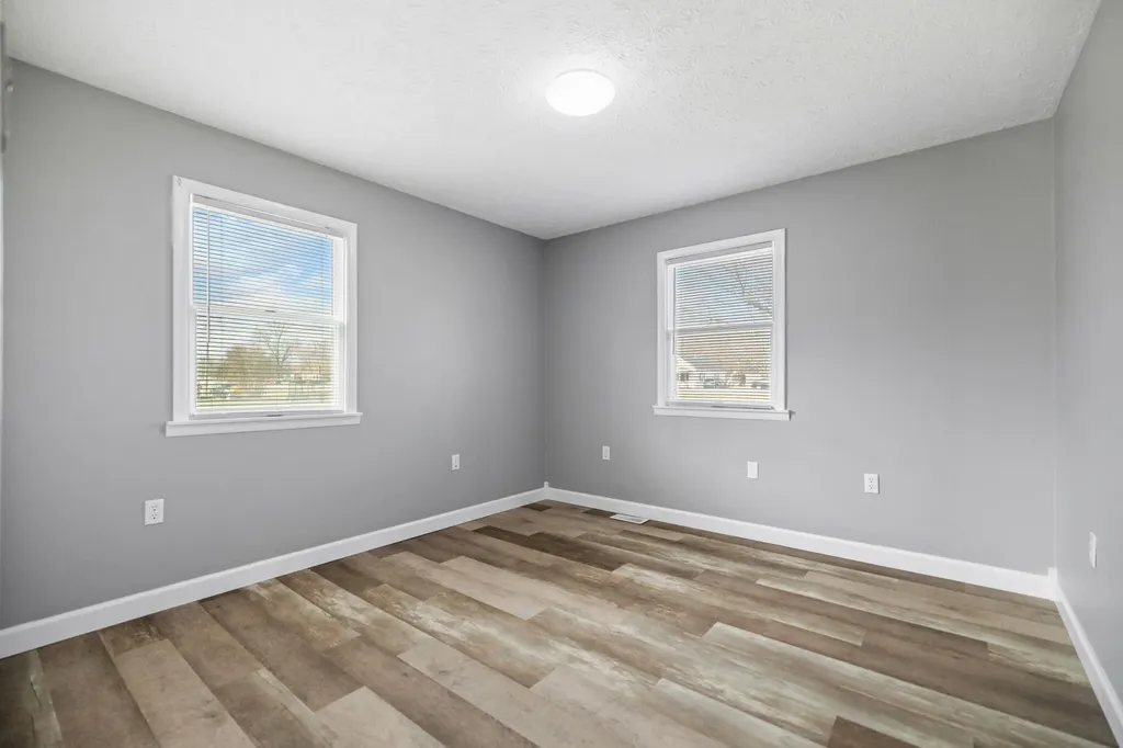 2048 Us-127 Russell Springs KY 42642