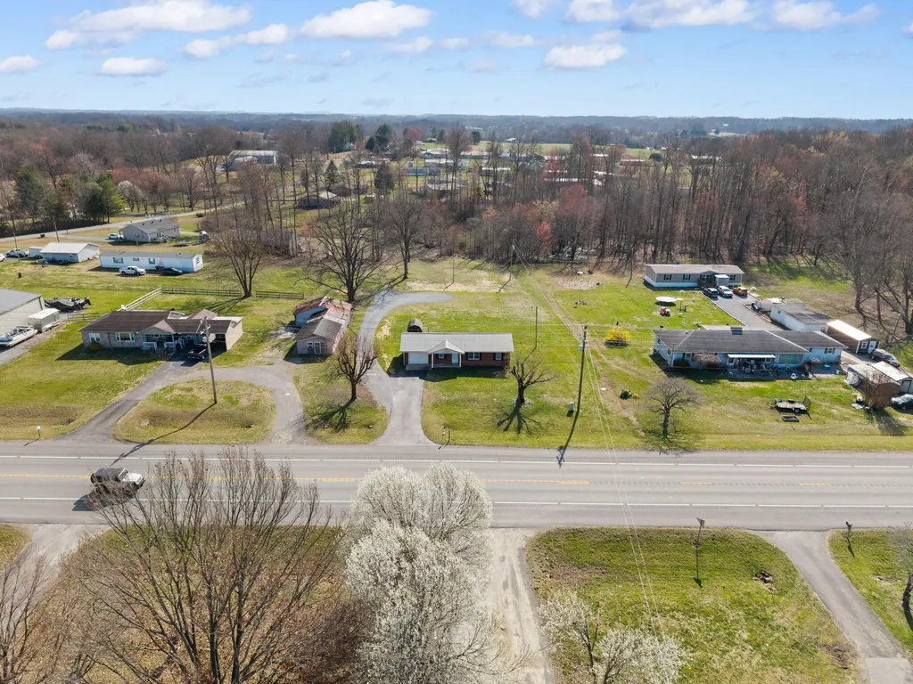 2048 Us-127 Russell Springs KY 42642