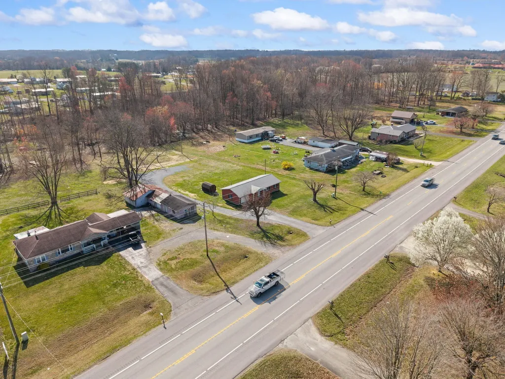 2048 Us-127 Russell Springs KY 42642