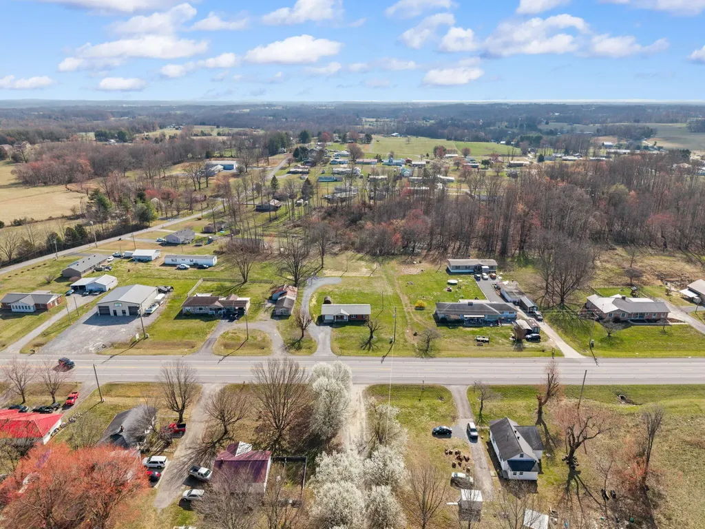 2048 Us-127 Russell Springs KY 42642