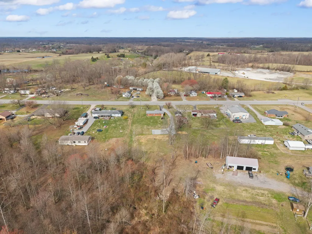 2048 Us-127 Russell Springs KY 42642