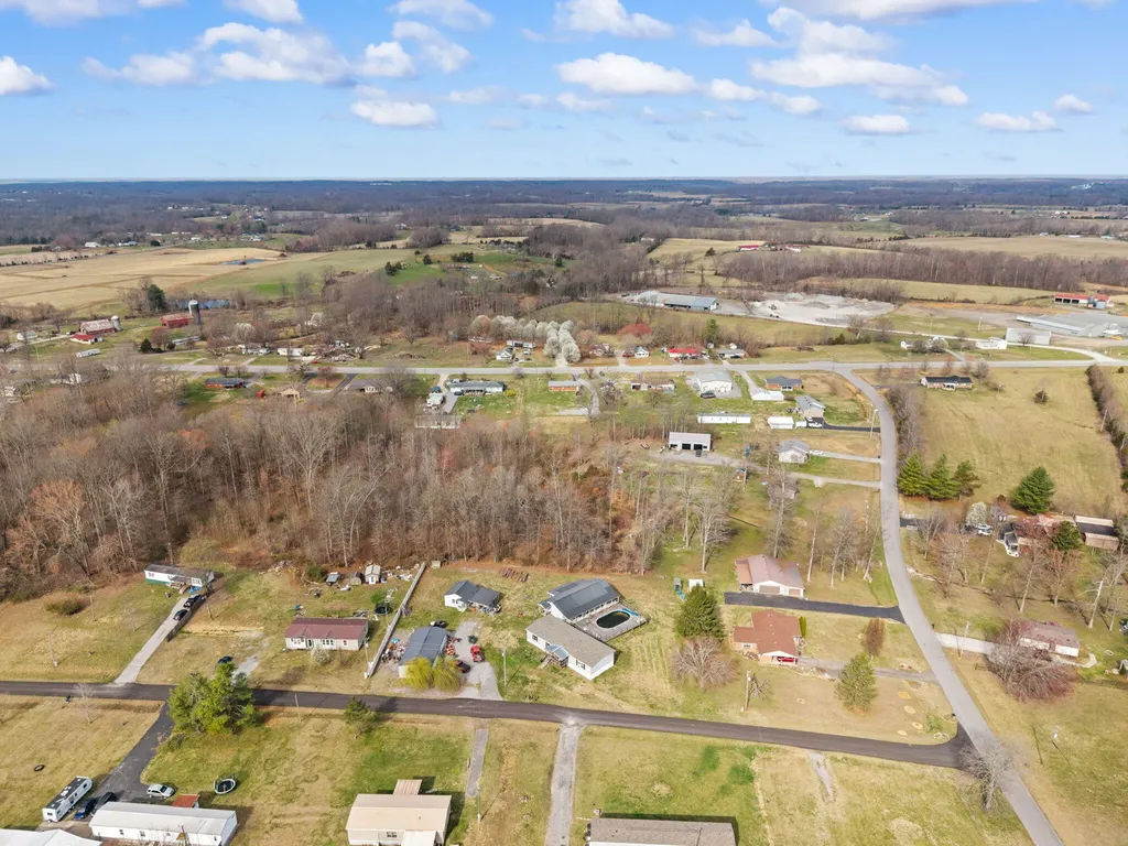 2048 Us-127 Russell Springs KY 42642