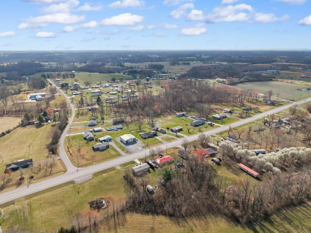 2066 Us-127 Russell Springs KY 42642