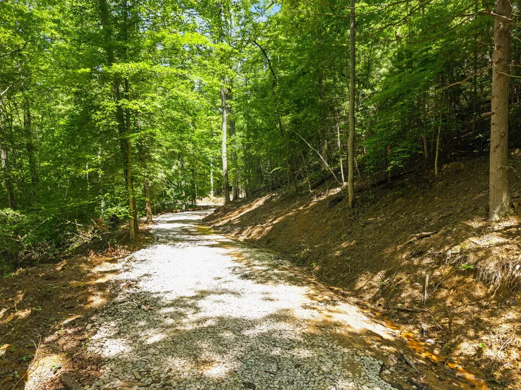 181 High Ridge Road Campton KY 41301