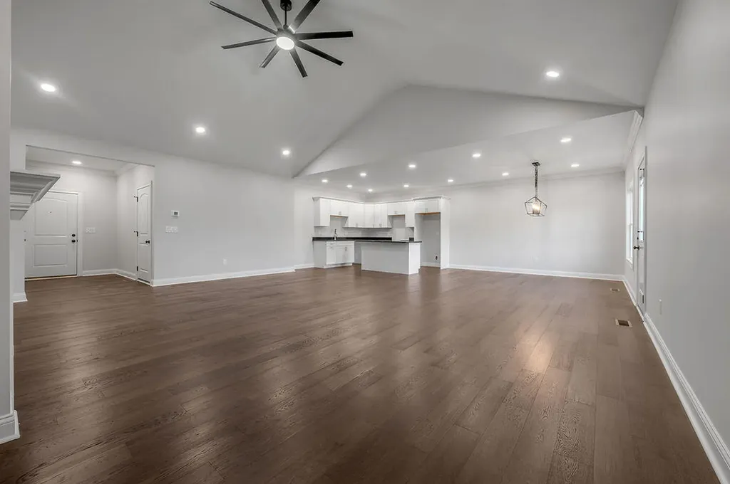109 Linzi Way Paris KY 40361