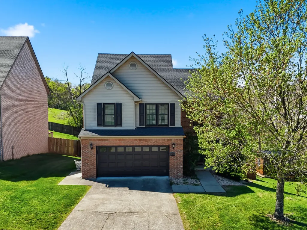 925 Medley Drive Richmond KY 40475