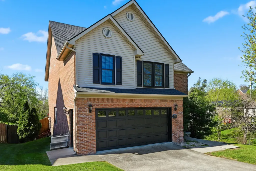 925 Medley Drive Richmond KY 40475