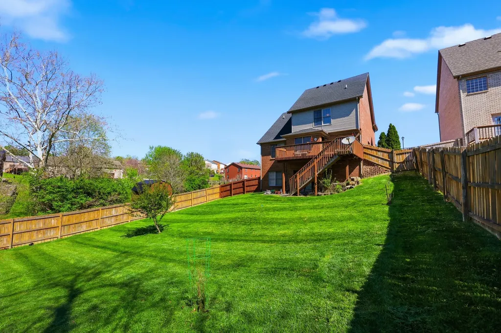 925 Medley Drive Richmond KY 40475