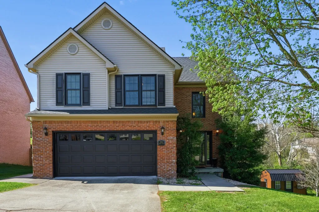 925 Medley Drive Richmond KY 40475