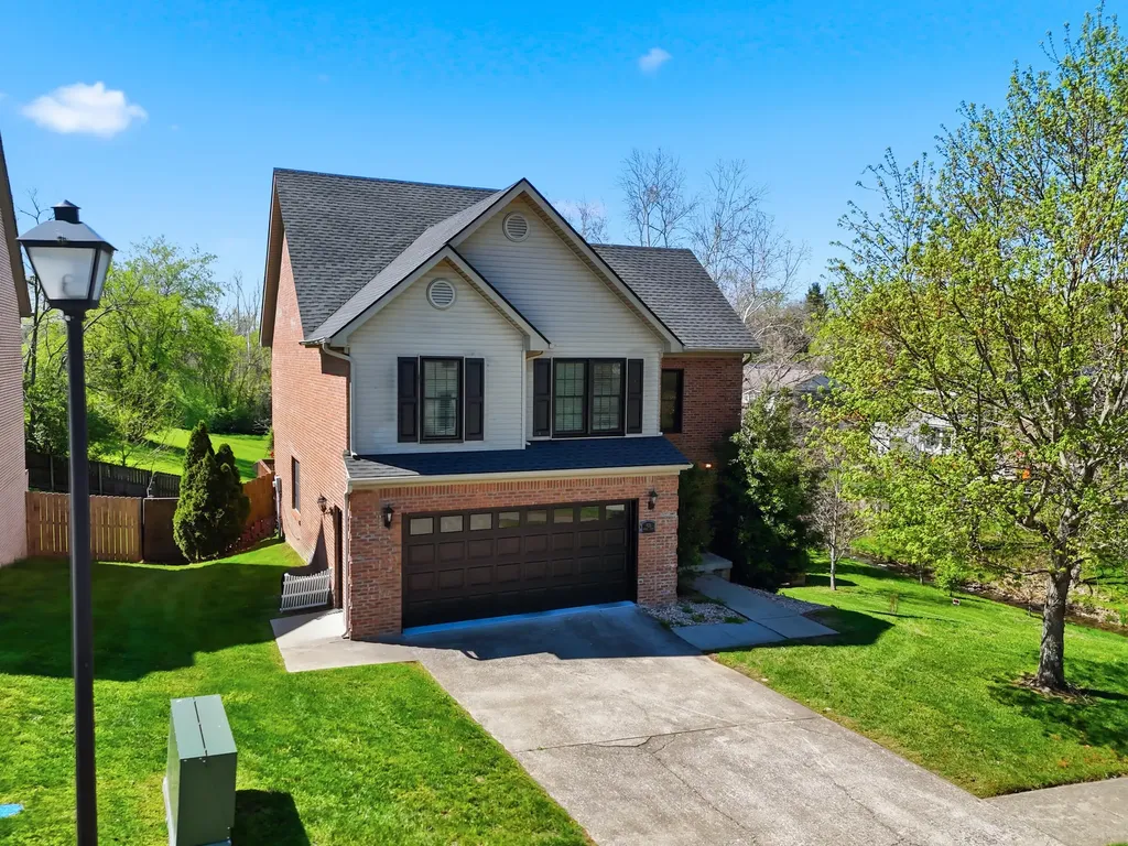 925 Medley Drive Richmond KY 40475