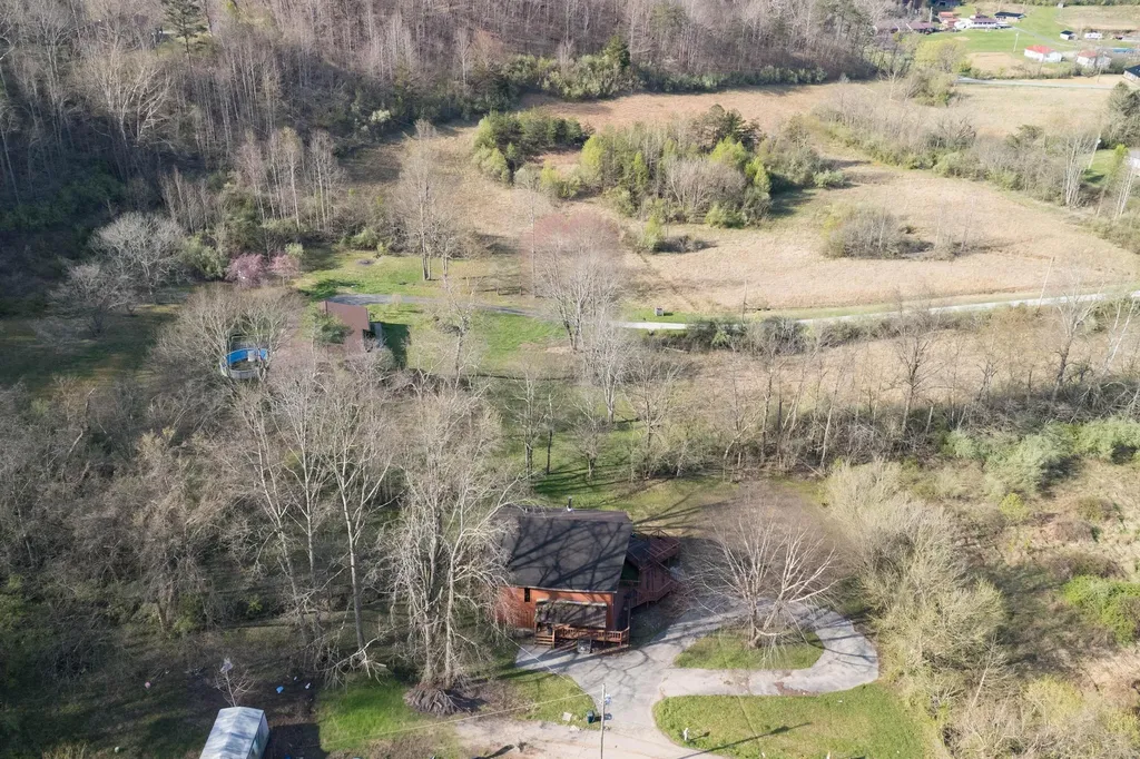 196 Twin Meadows Road Booneville KY 41314