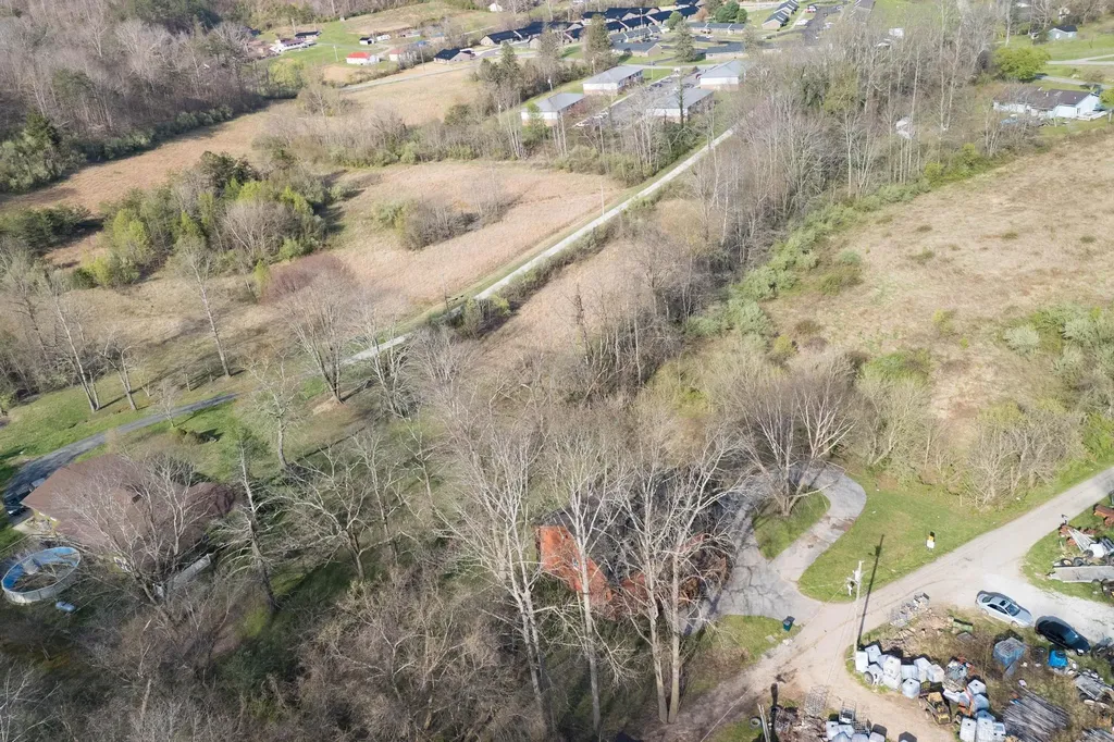 196 Twin Meadows Road Booneville KY 41314