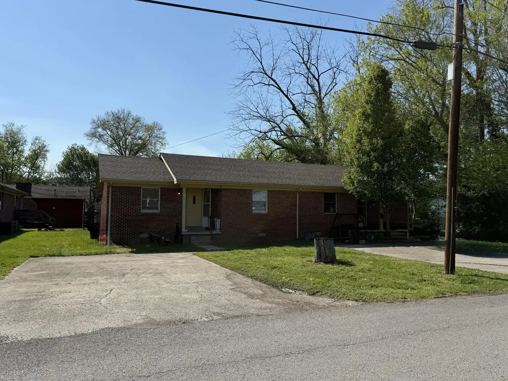 414 S 24th Street Middlesboro KY 40965
