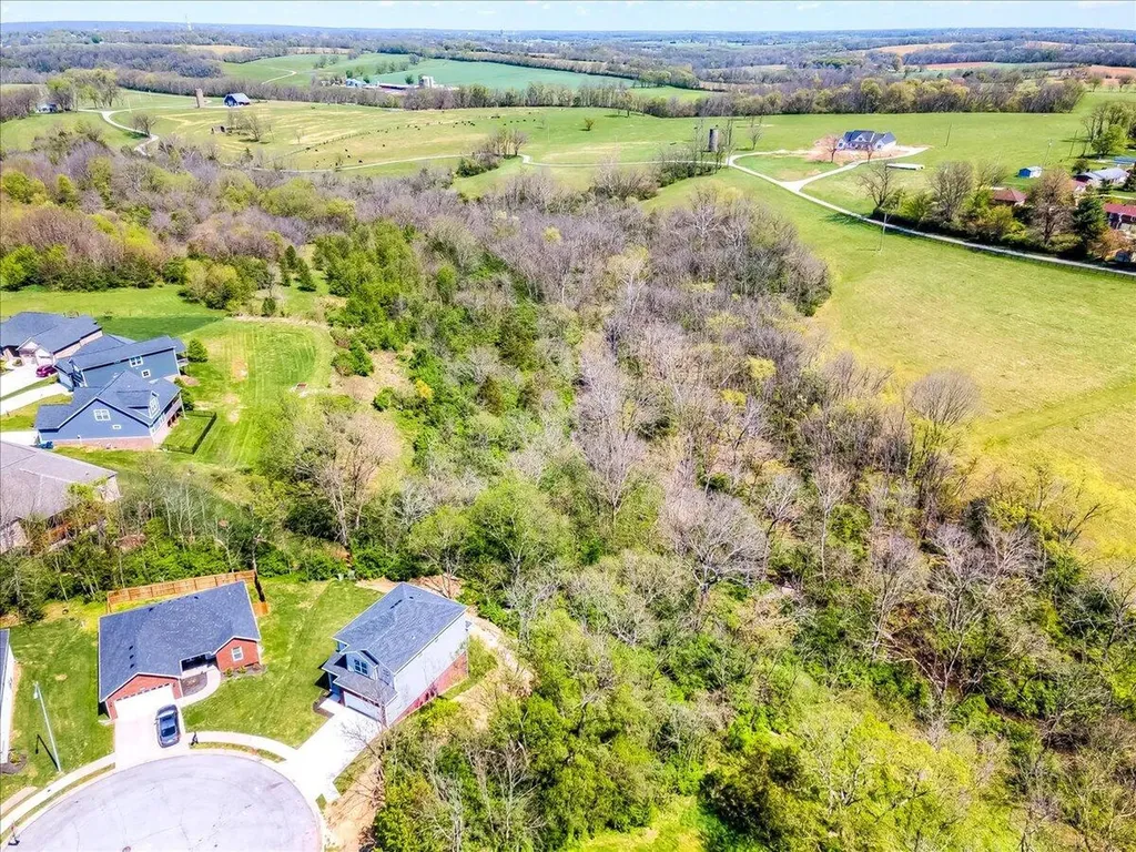 318 Blue Spruce Drive Frankfort KY 40601
