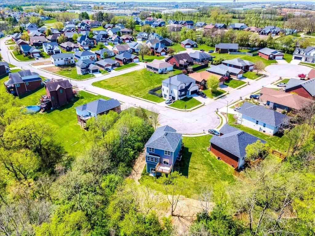 318 Blue Spruce Drive Frankfort KY 40601
