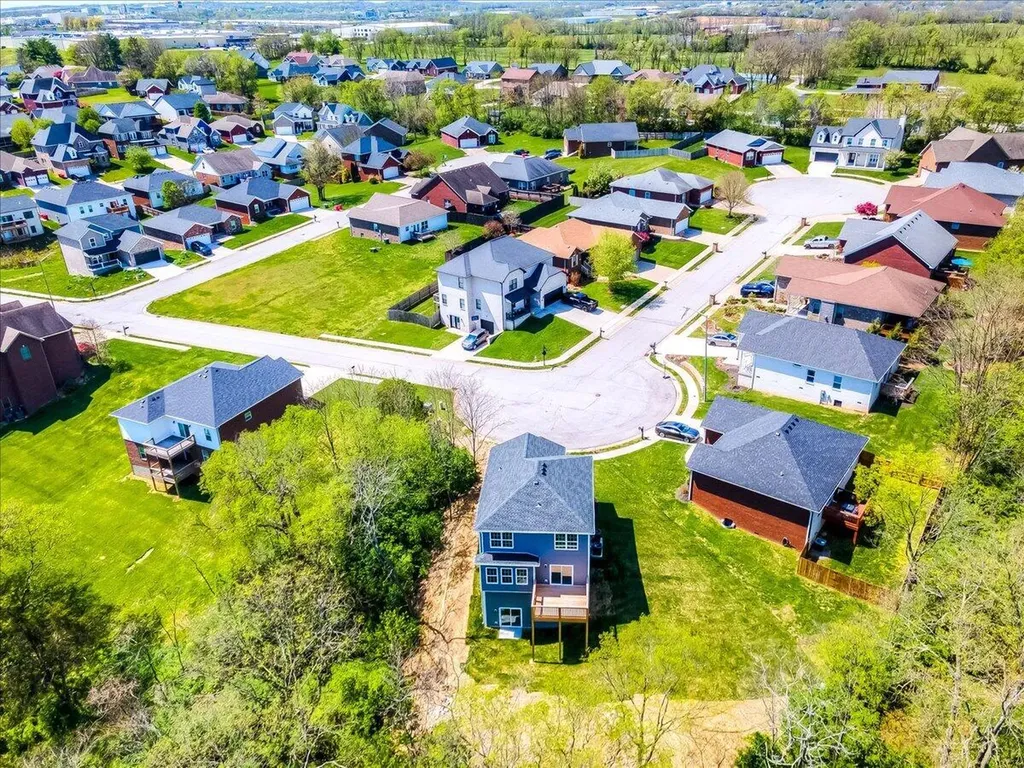 318 Blue Spruce Drive Frankfort KY 40601