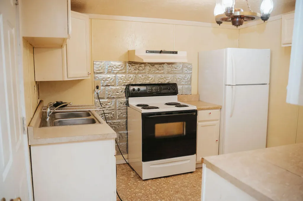 37 Turkey Ridge Road Wellington KY 40387