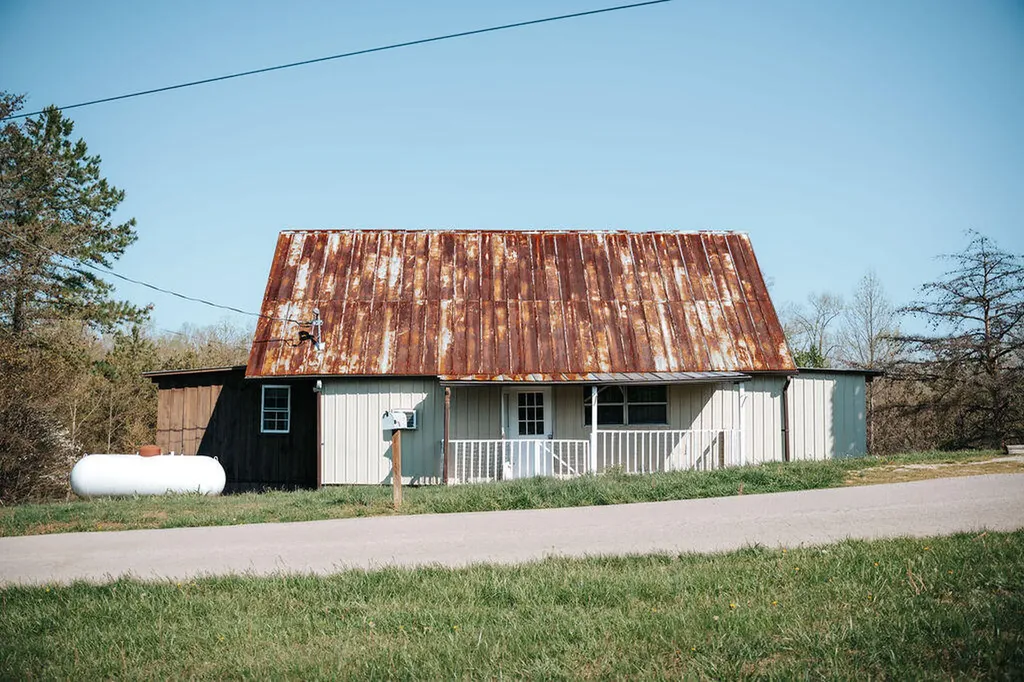 37 Turkey Ridge Road Wellington KY 40387