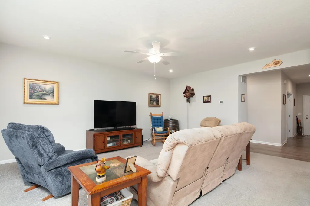 6253 Browning Trail Burlington KY 41005