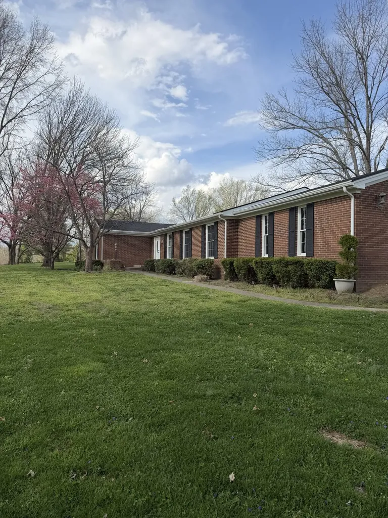 110 Pineur Road Richmond KY 40475