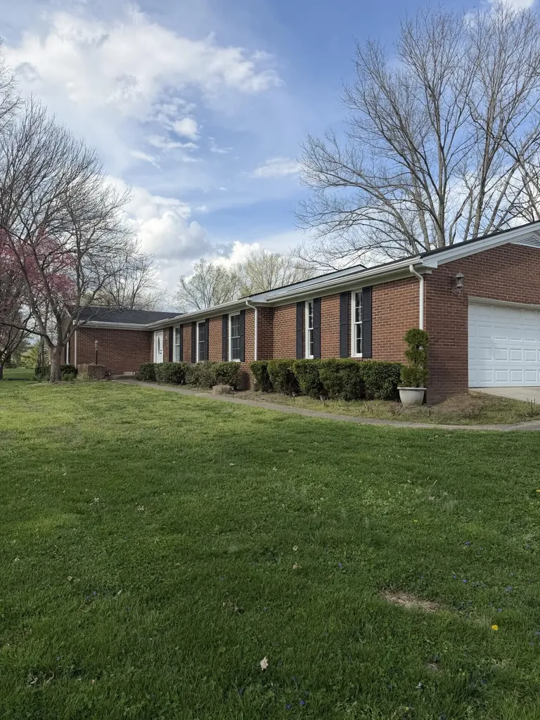 110 Pineur Road Richmond KY 40475