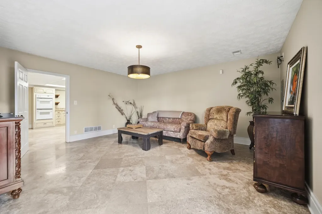 3600 Briar Hill Road Lexington KY 40516