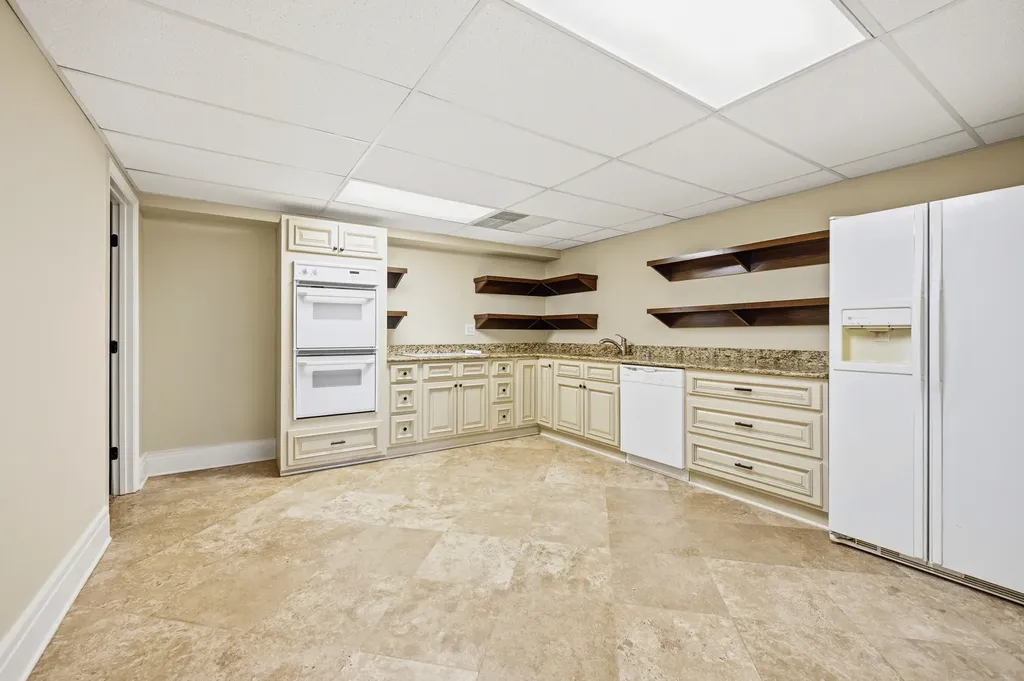 3600 Briar Hill Road Lexington KY 40516