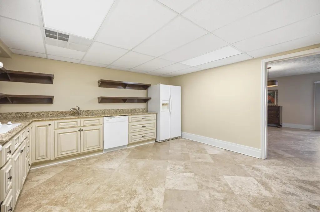 3600 Briar Hill Road Lexington KY 40516