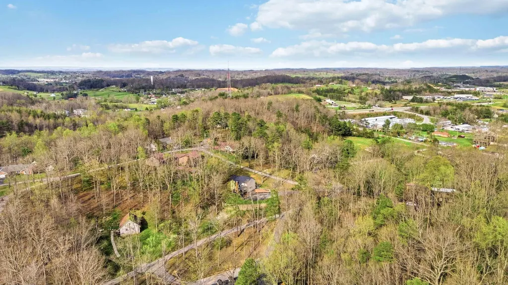 188 Dogwood Hill London KY 40741