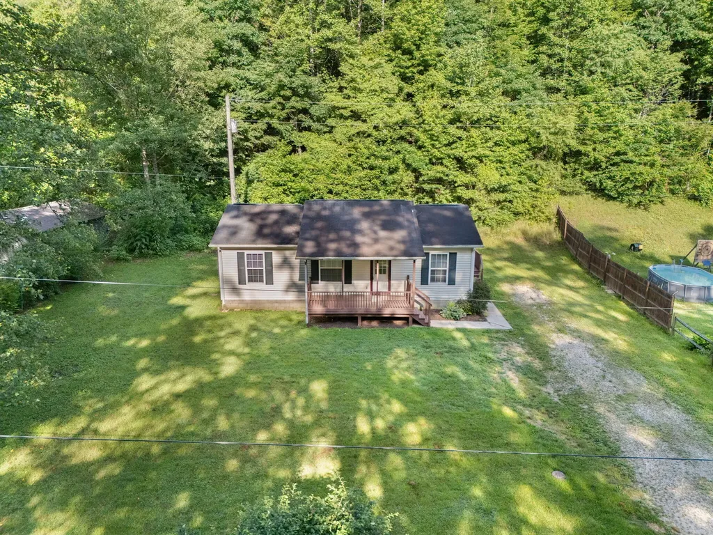 1924 Bill Chain Road Garrison KY 41141