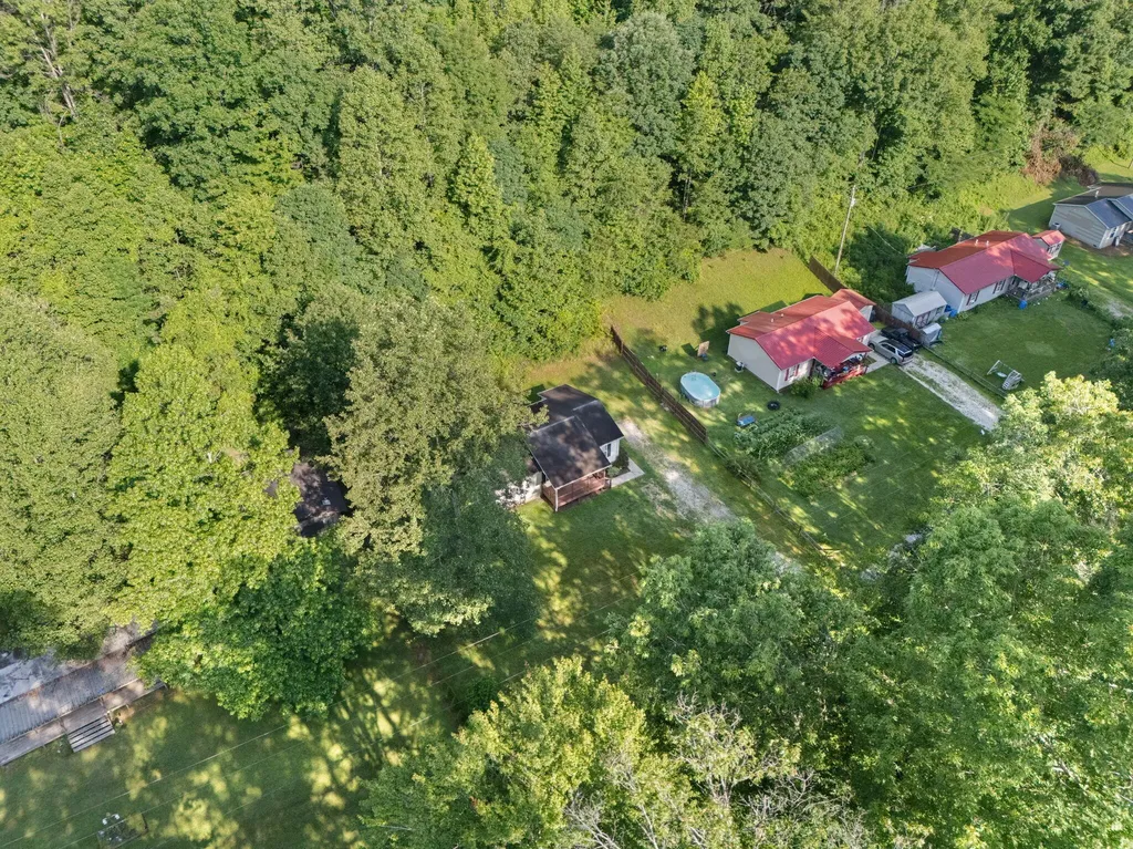 1924 Bill Chain Road Garrison KY 41141