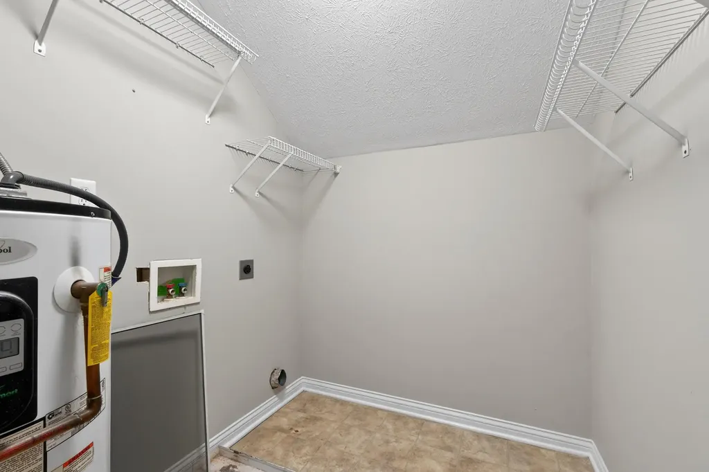 2393 English Station Drive Lexington KY 40514
