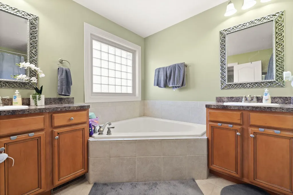5012 Oleander Way Richmond KY 40475