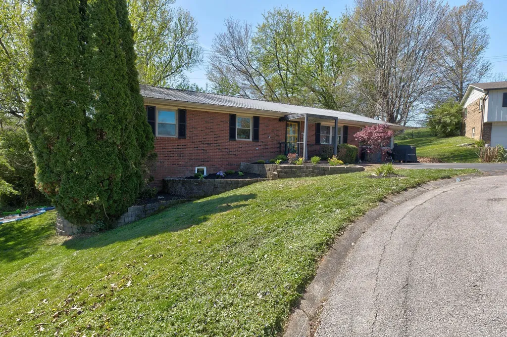 122 Azalea Court Mt Sterling KY 40353