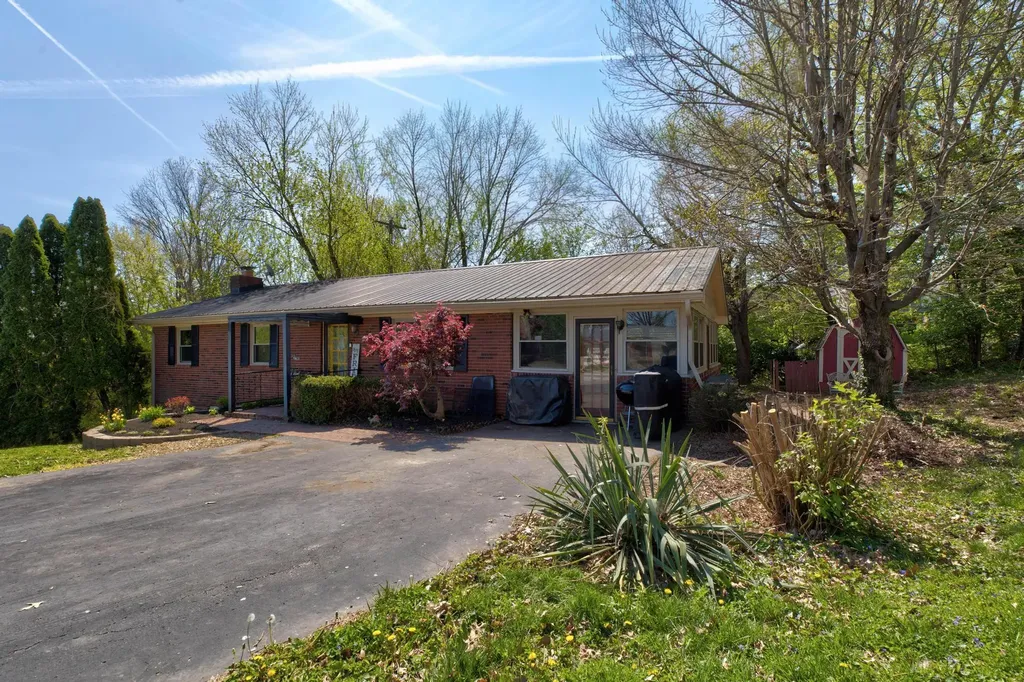 122 Azalea Court Mt Sterling KY 40353