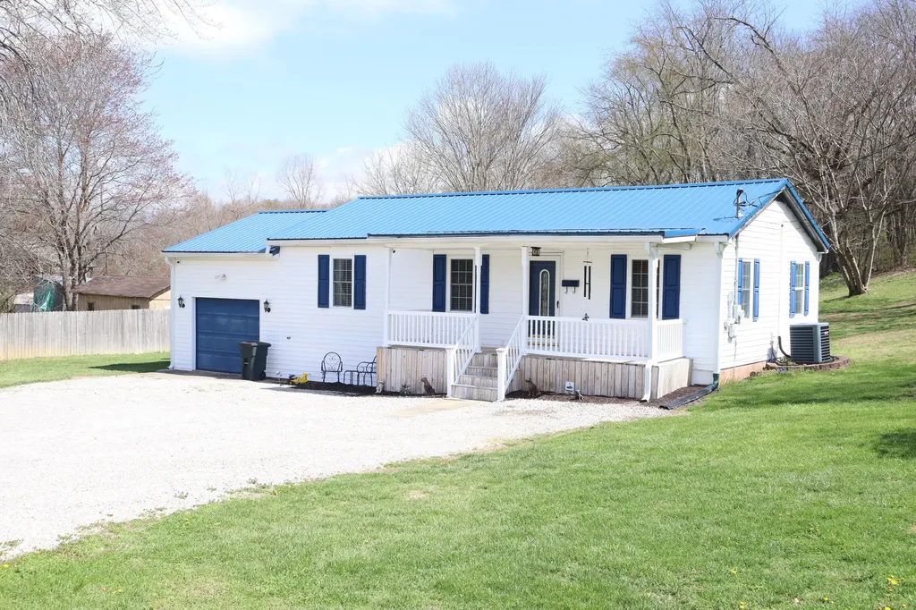 2080 Kentucky 39 Crab Orchard KY 40419