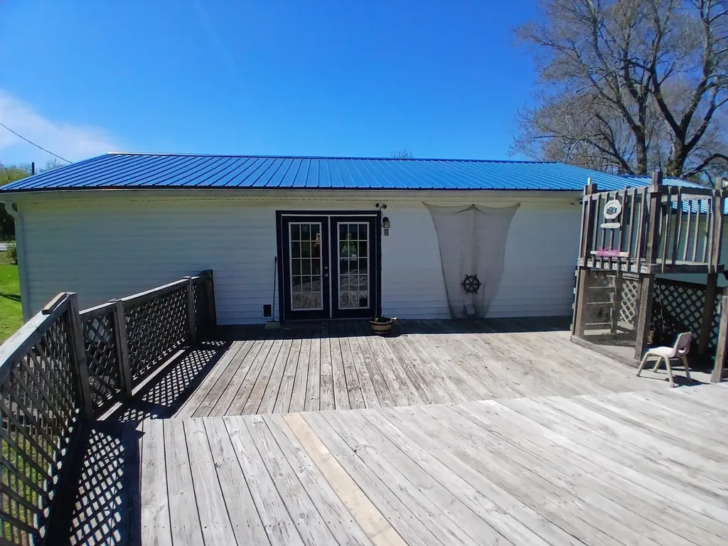 2080 Kentucky 39 Crab Orchard KY 40419