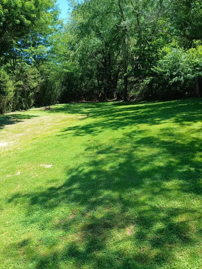 2080 Kentucky 39 Crab Orchard KY 40419