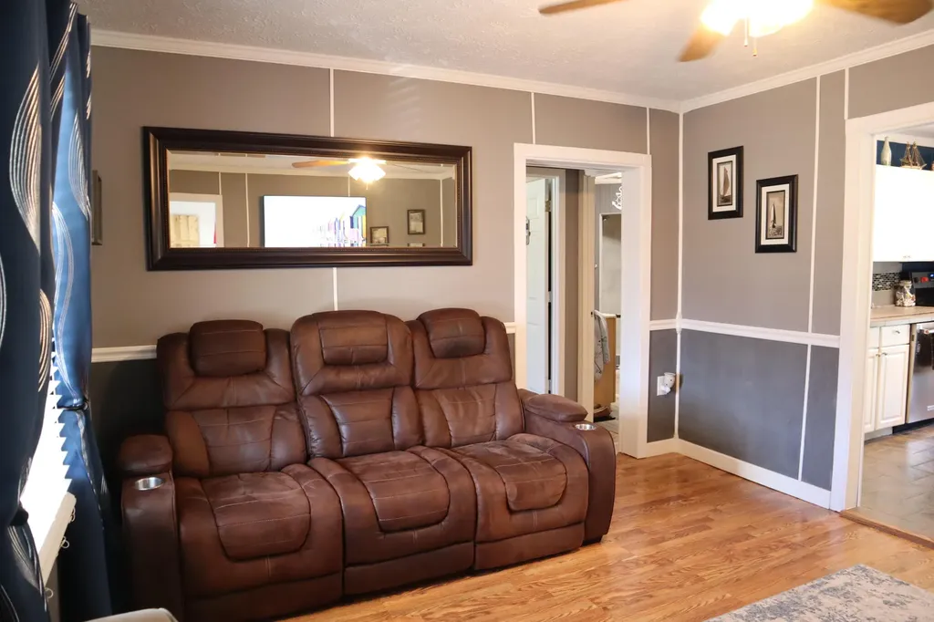 2080 Kentucky 39 Crab Orchard KY 40419