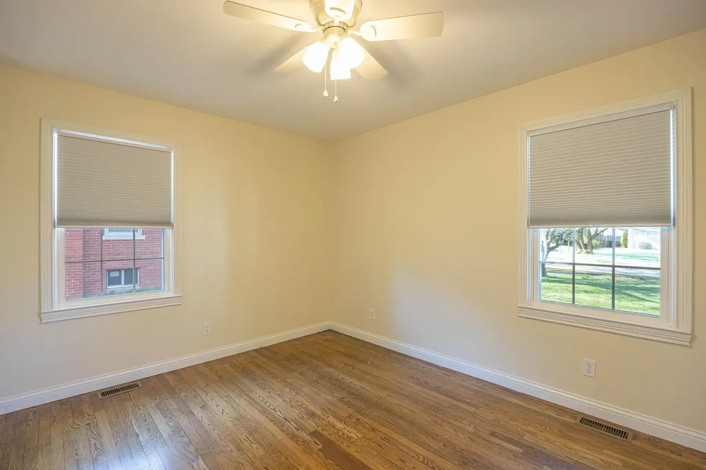116 Hopewell Drive Paris KY 40361