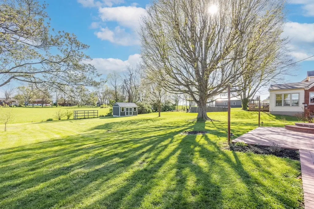 116 Hopewell Drive Paris KY 40361