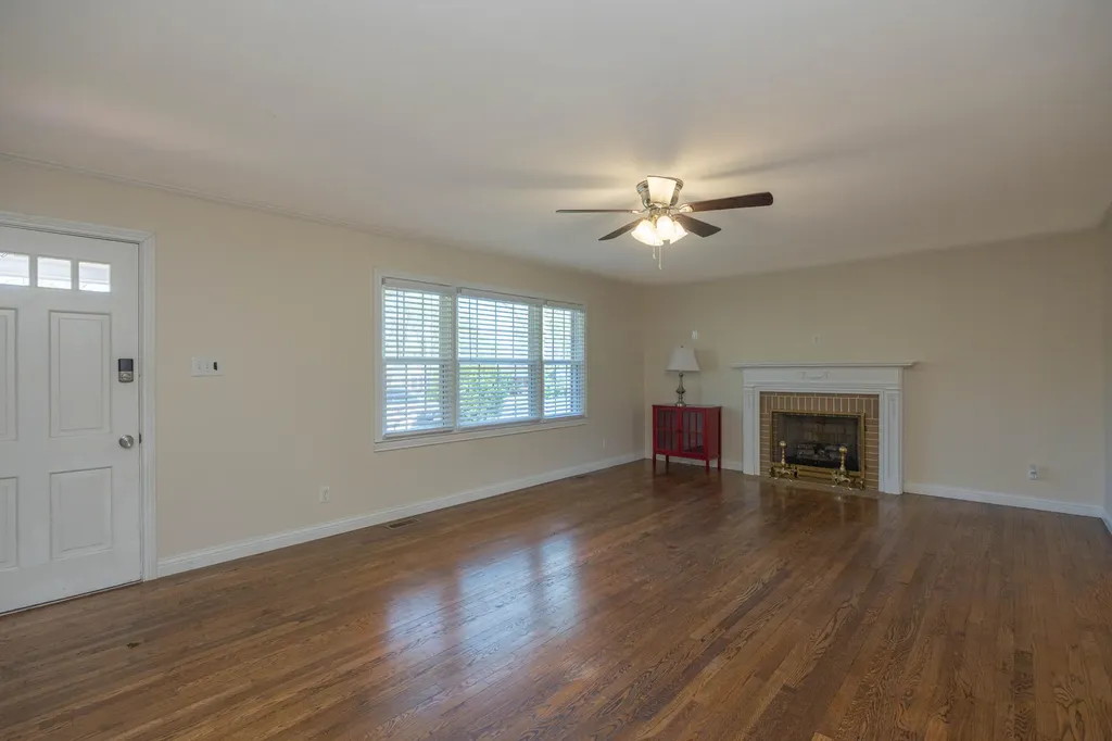 116 Hopewell Drive Paris KY 40361