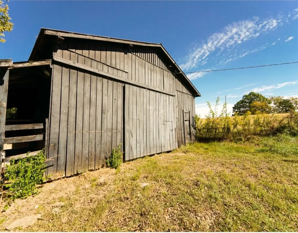 1231 Warwick Road Harrodsburg KY 40330
