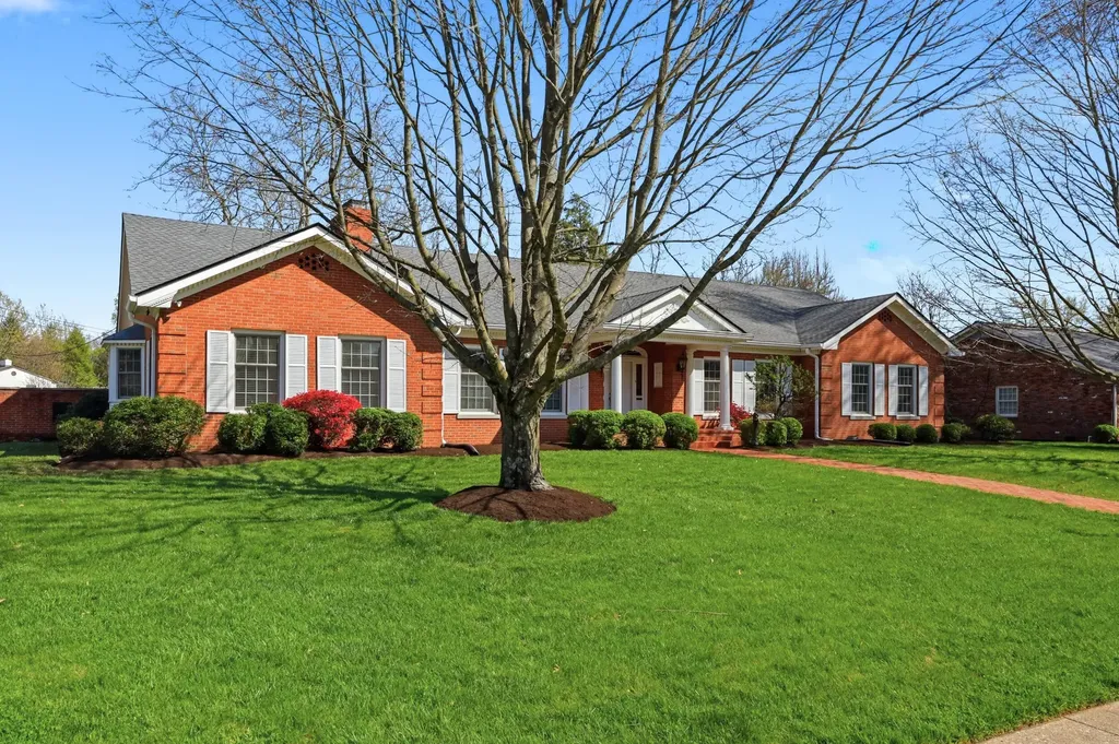 778 Chinoe Road Lexington KY 40502
