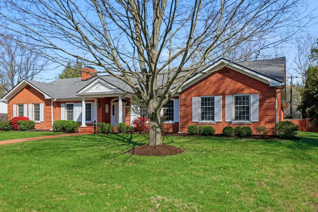 778 Chinoe Road Lexington KY 40502