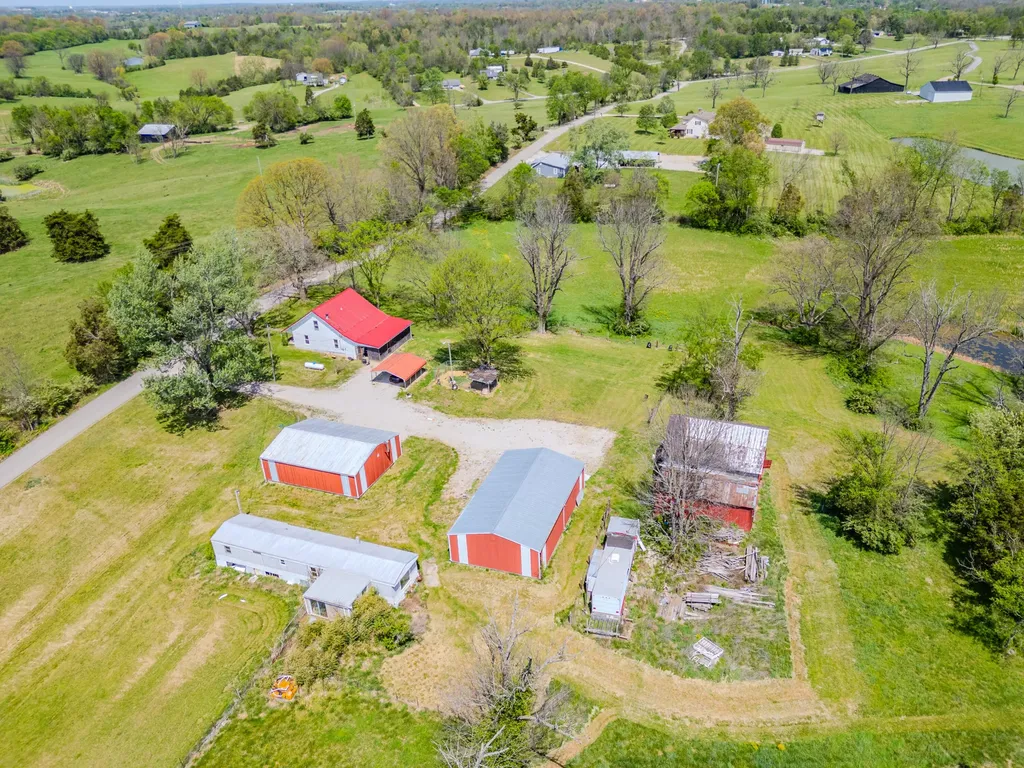1081 Johnson Road Lawrenceburg KY 40342