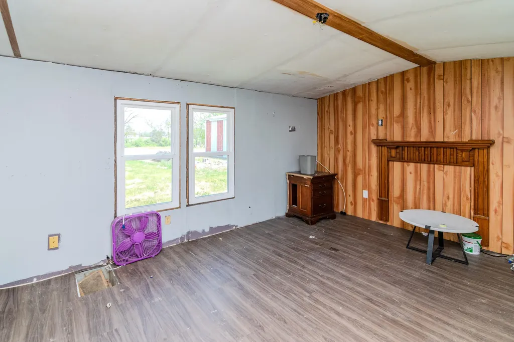 1081 Johnson Road Lawrenceburg KY 40342