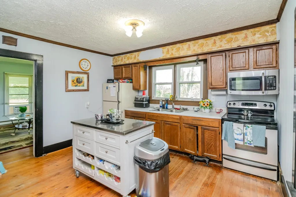 1081 Johnson Road Lawrenceburg KY 40342