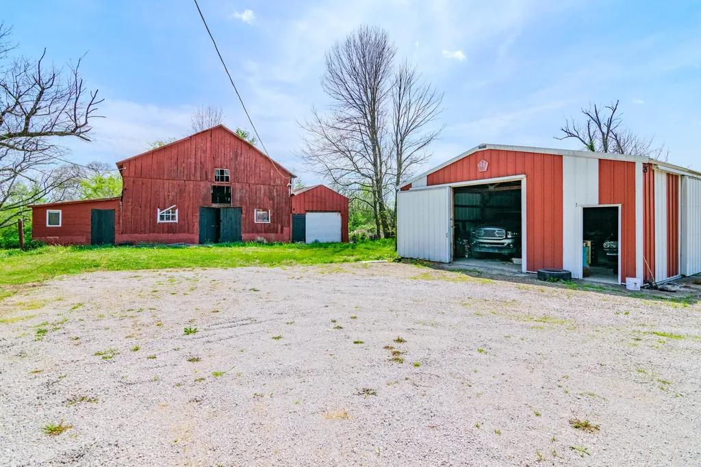 1081 Johnson Road Lawrenceburg KY 40342